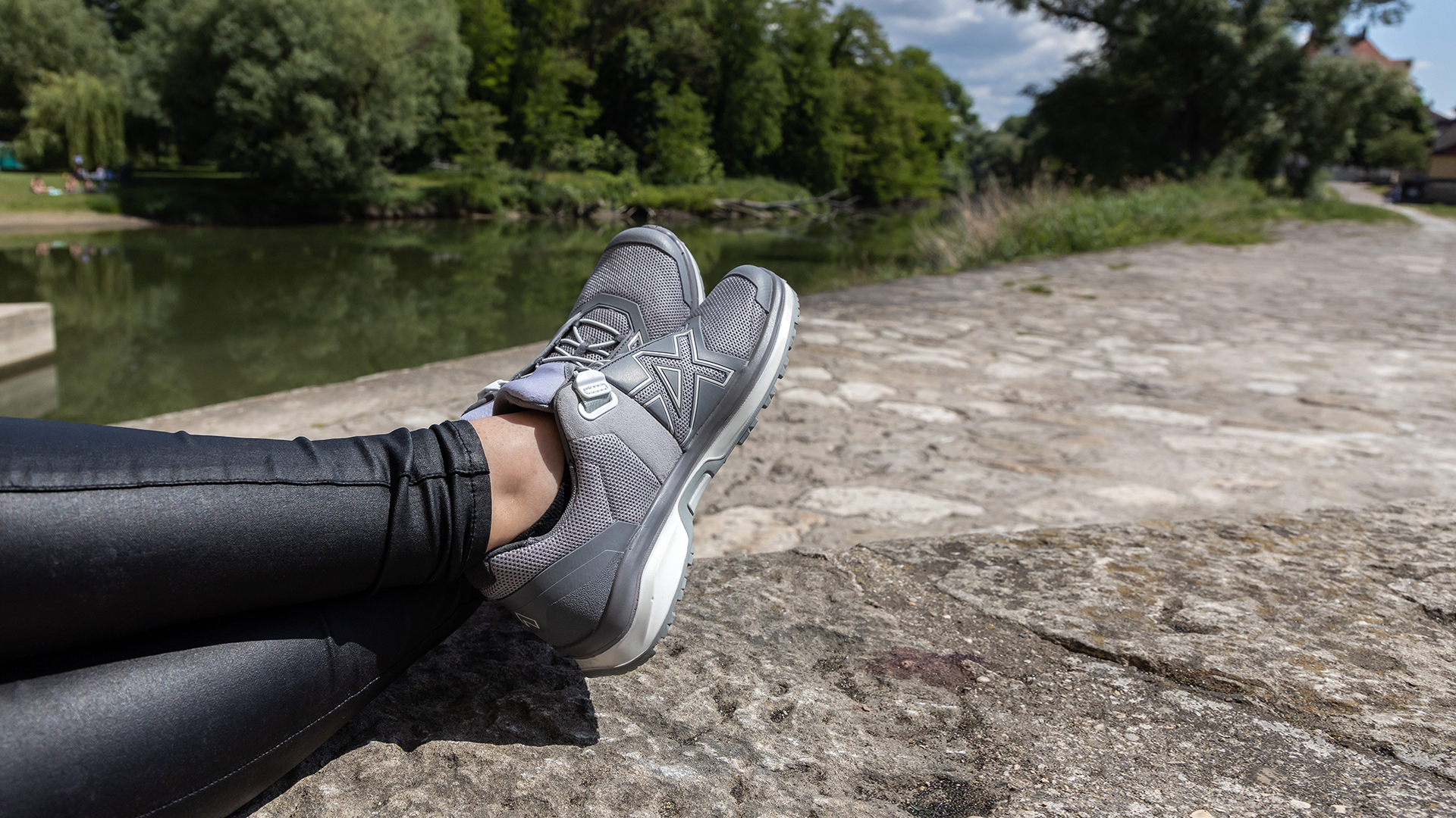 elaboratum-header-connexis-air_1920x1080_062022_ws_grey-silver